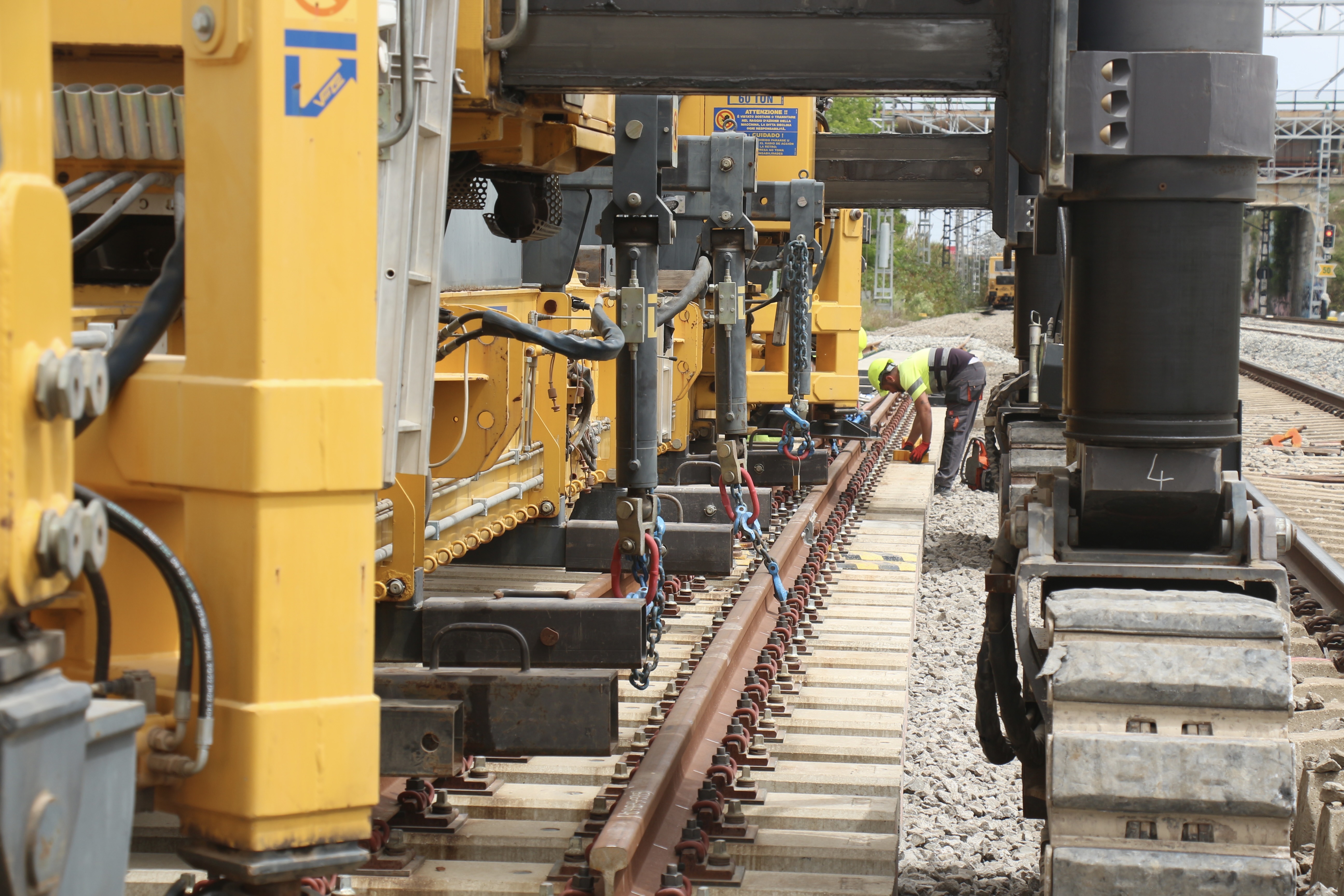 Junio 2025: Montaje aguja 10 del escape 6-10.