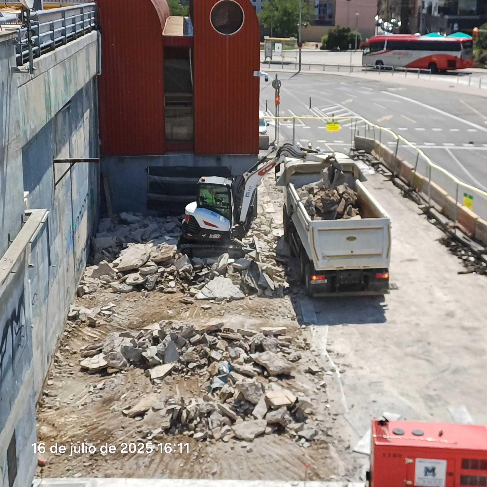 16 de julio de 2025. Demolición entornos montaña.