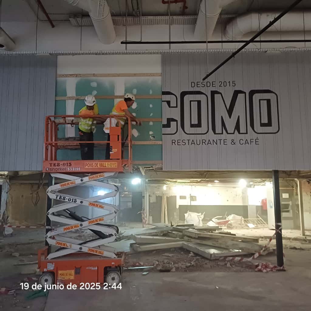 19 de junio de 2025. Fase 1 demolición de locales comerciales.