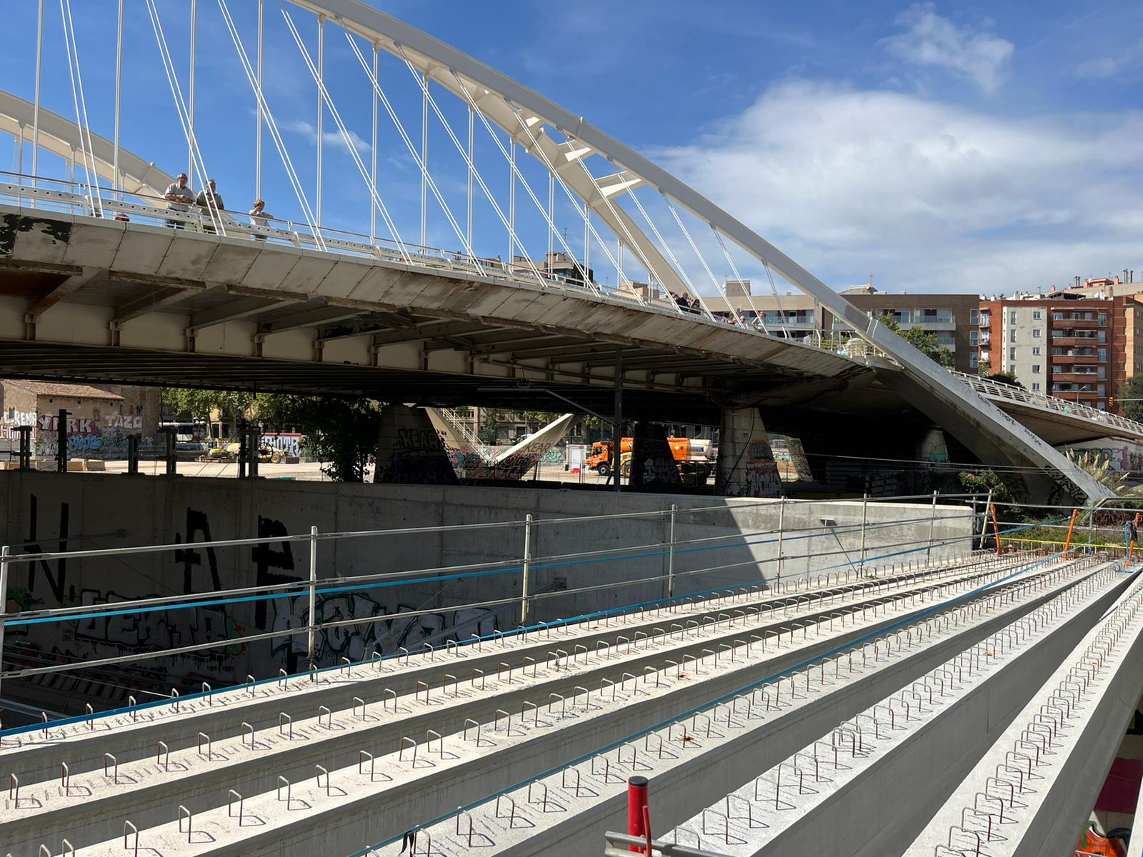 Octubre 2022. Estación de Sant Andreu. Cubrimiento de vías. Obras de la Operación La Sagrera-Sant Andreu. #TransformemRodalies