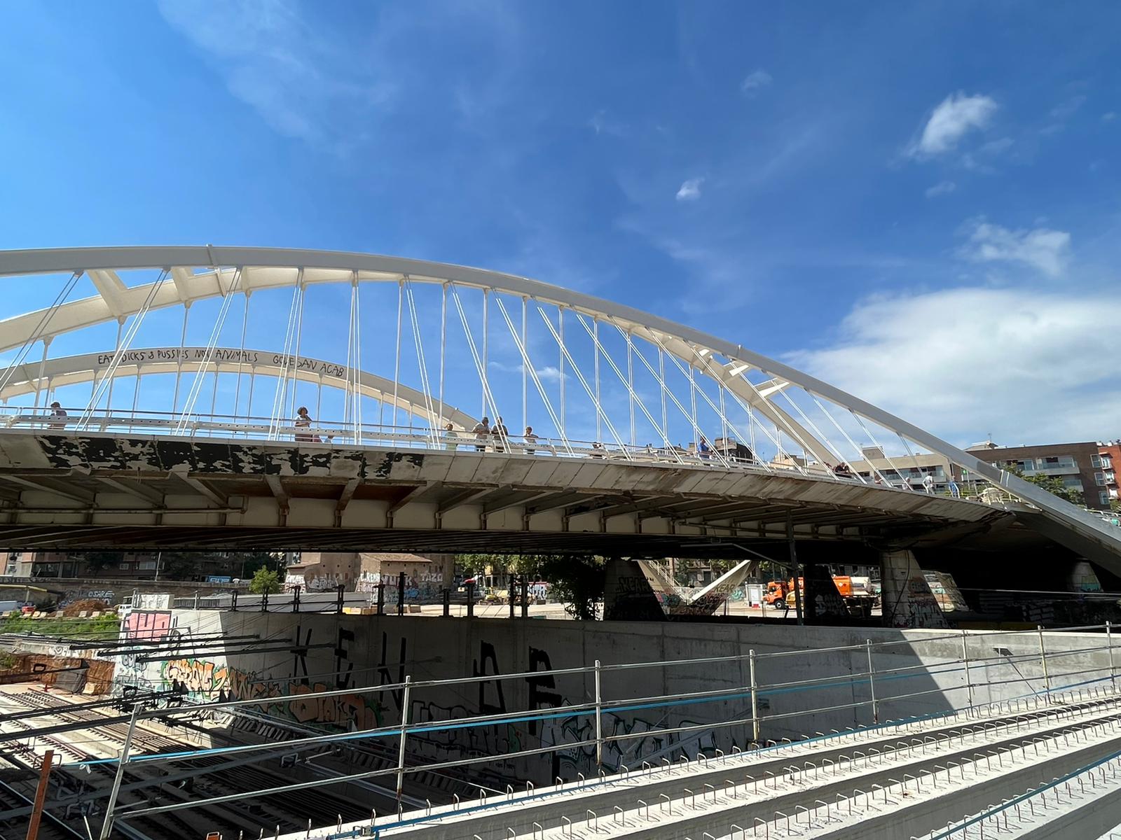 Octubre 2022. Estación de Sant Andreu. Cubrimiento de vías. Obras de la Operación La Sagrera-Sant Andreu. #TransformemRodalies