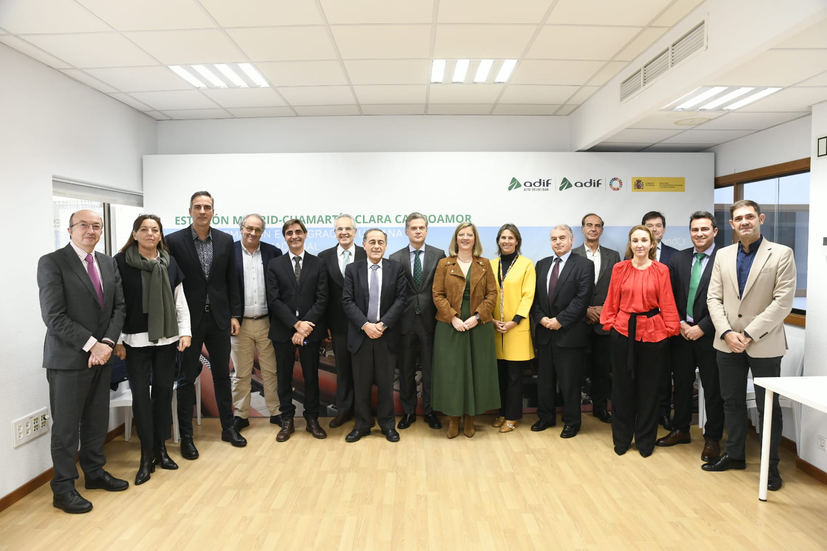 El jurado reunido tras el acto de apertura de plicas y preselección del proyecto ganador.