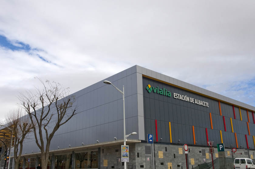 Estación Albacete Los Llanos, fachada