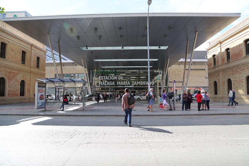 Estación Vialia Málaga María Zambrano, viaxeiros