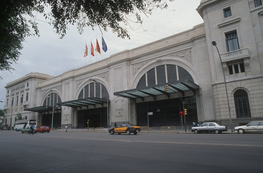Estación de Francia ou historicamente Barcelona-Término, Fachada