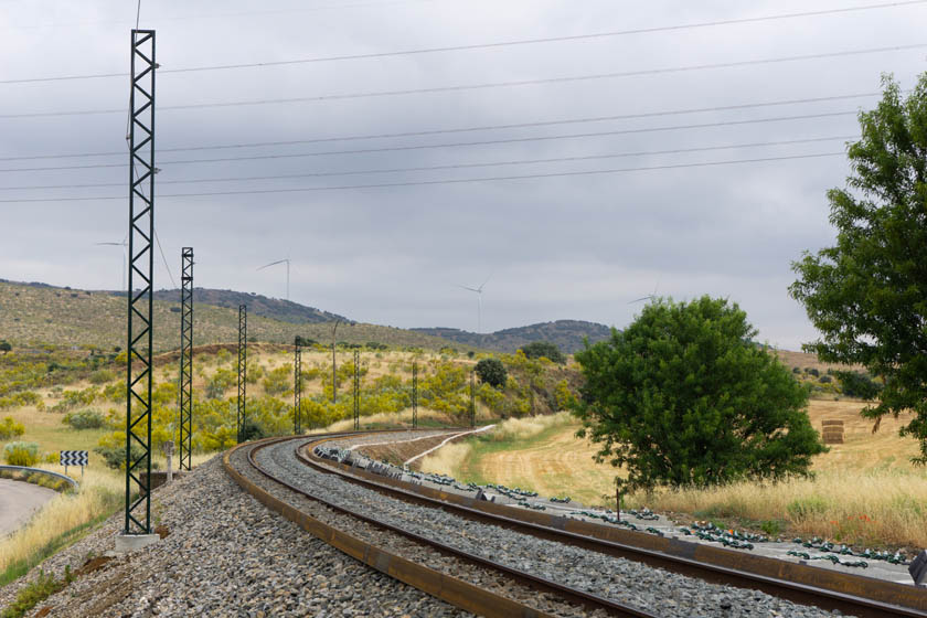 Mantemento de vía. Renovación vías accesos Plasencia 01-06-21