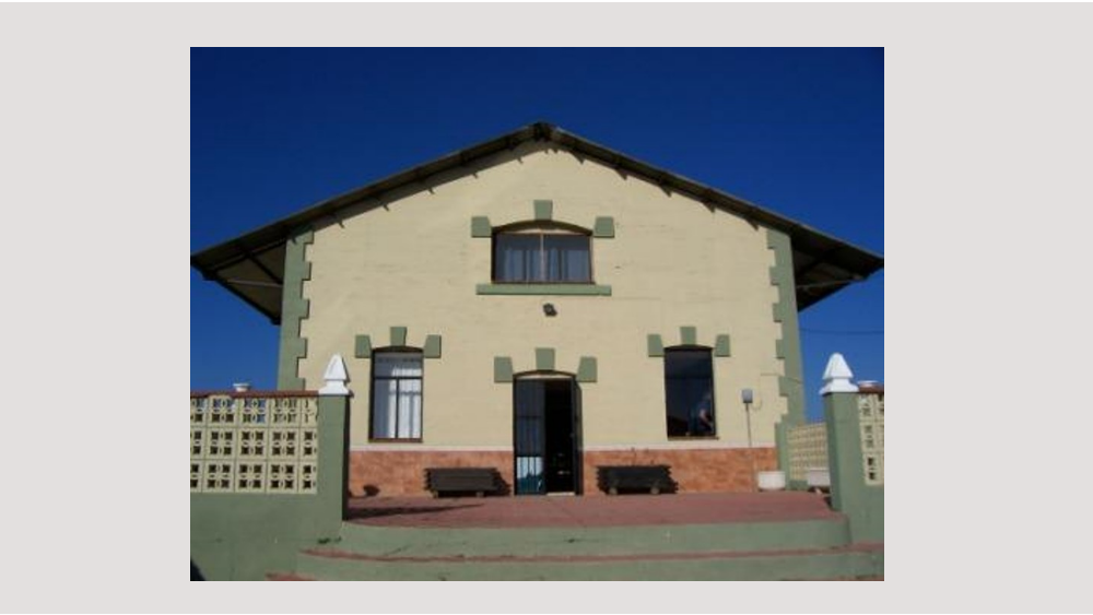 Estación de Ayamonte (Huelva): Convertido en Centro de rehabilitación de toxicómanos.