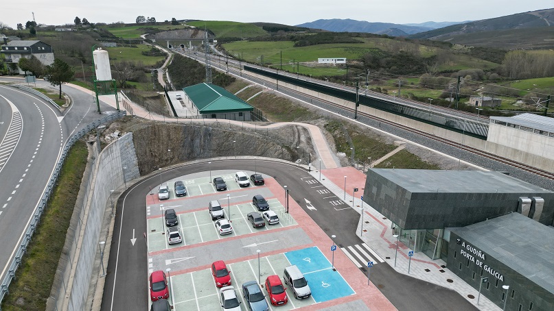 foto-estacion-alta-velocidad-a-gudiña-(senda peatonal)