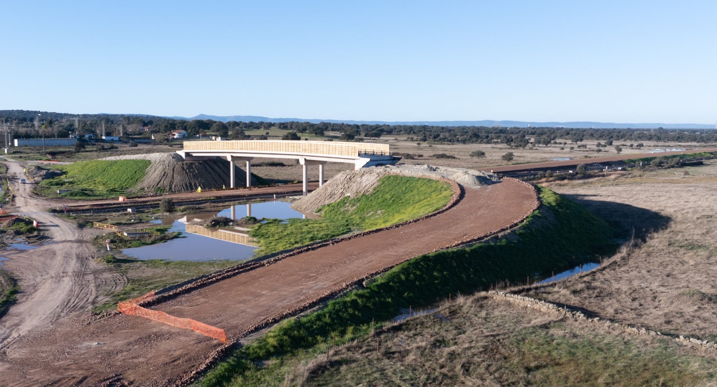 Tramo Talayuela-Plasencia: subtramo Arroyo de Sta María-Navalmoral de la Mata, obras plataforma lado Cáceres.