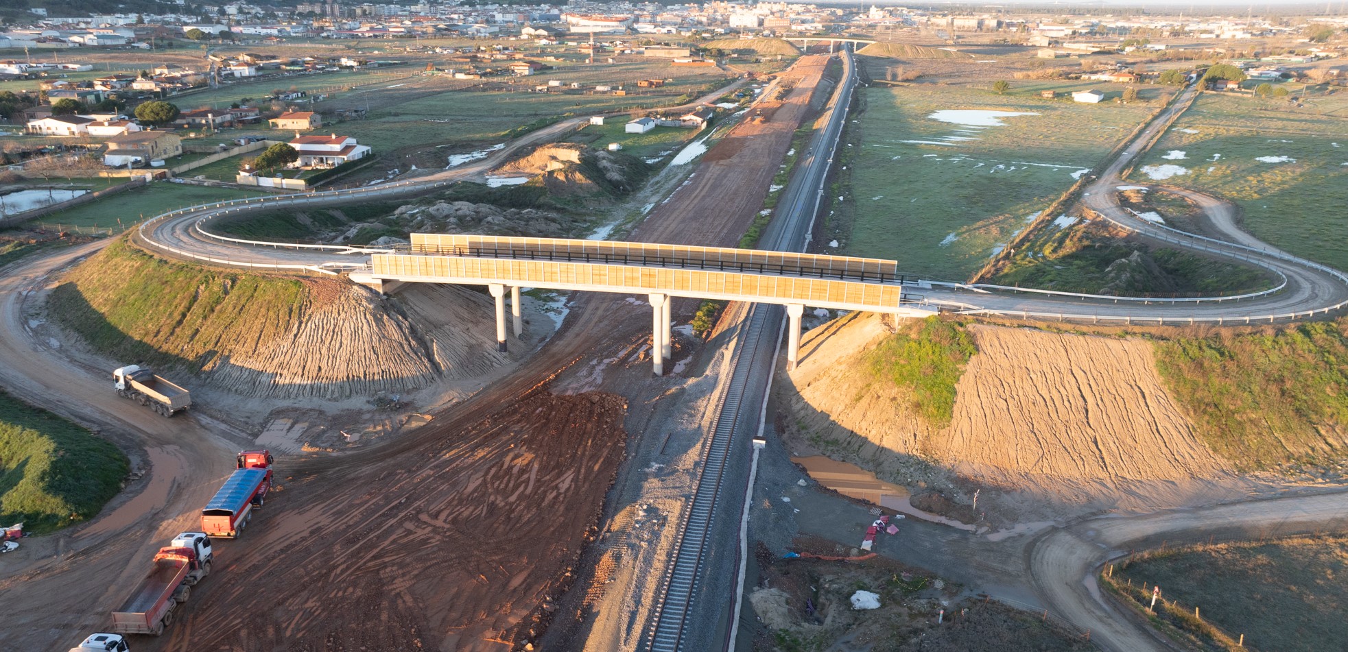 Tramo Talayuela-Plasencia: subtramo Arroyo de Sta María-Navalmoral de la Mata, obras plataforma lado Madrid.