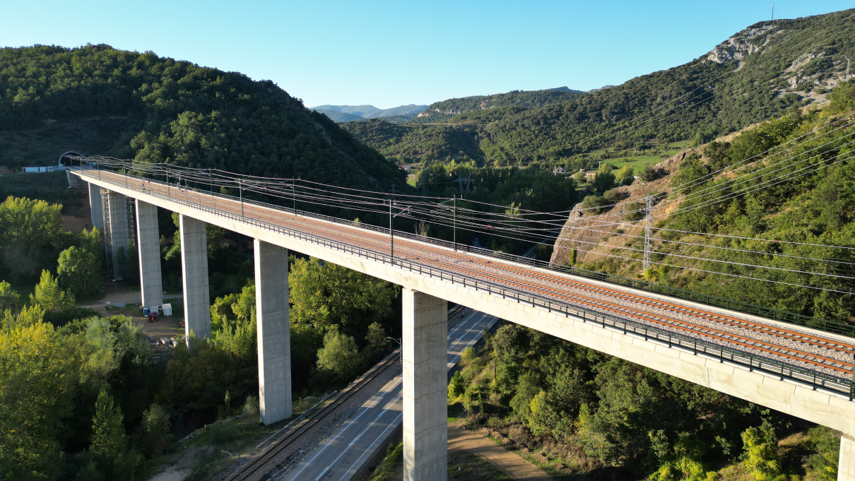 Viaducto Buen Suceso II. LAV León Asturias. Variante de Pajares. ‎