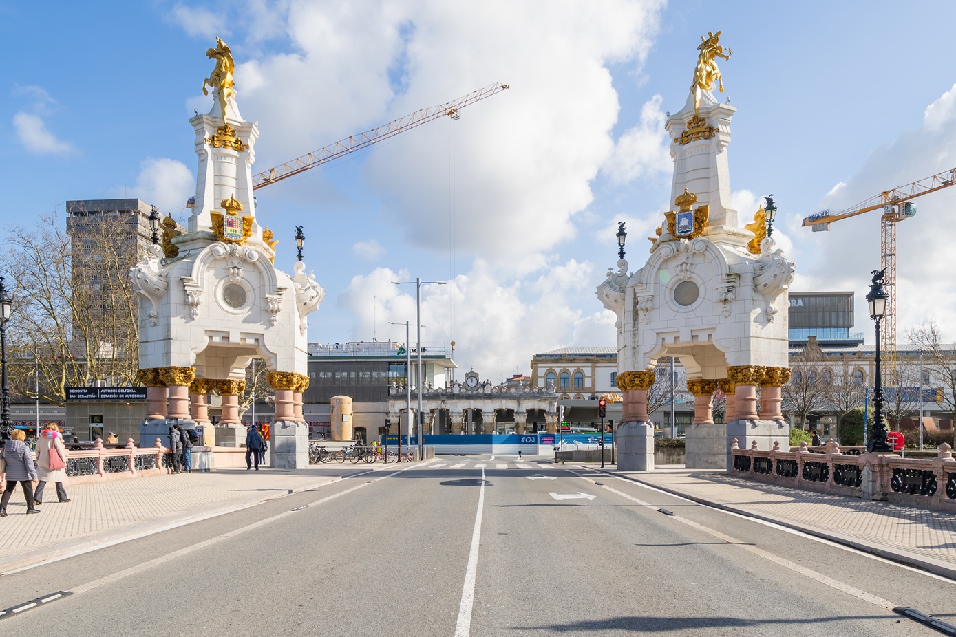 Febrero de 2025: Trabajos para ampliar y modernizar la estación de Atotxa, la nueva estación del Norte en San Sebastián.