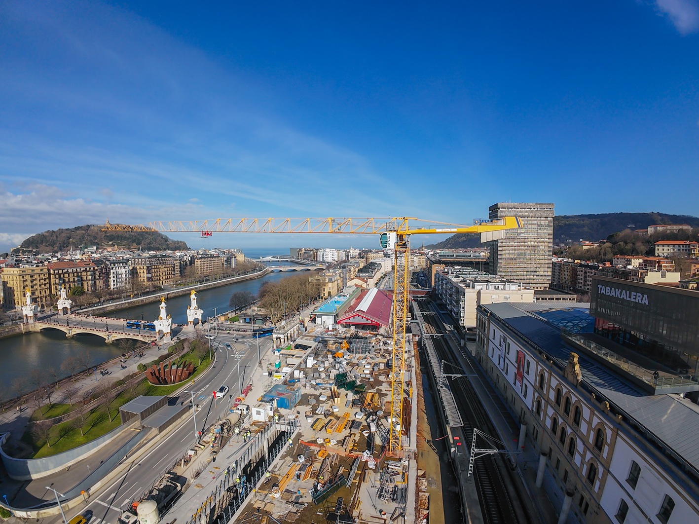 Febrero de 2025: Trabajos para ampliar y modernizar la estación de Atotxa, la nueva estación del Norte en San Sebastián.