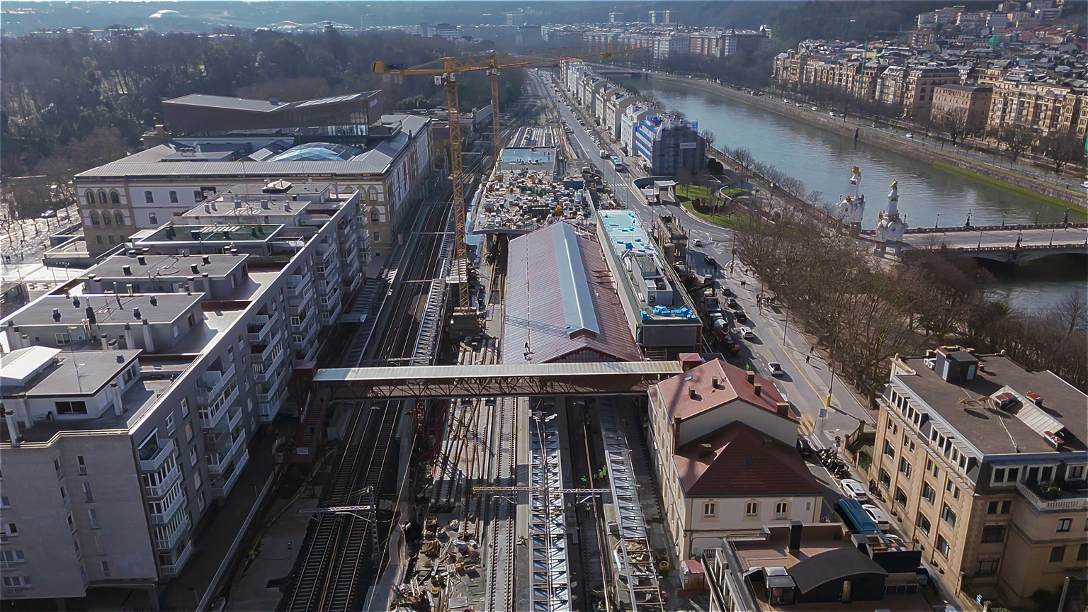 Febrero de 2025: Trabajos para ampliar y modernizar la estación de Atotxa, la nueva estación del Norte en San Sebastián.