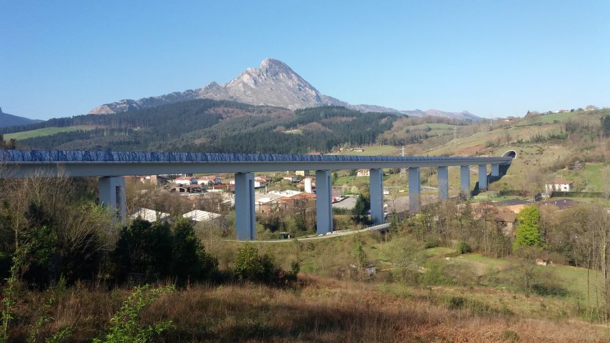 2017-03-19 LAV Vitoria-Bilbao-San Sebastián Viaducto Durango