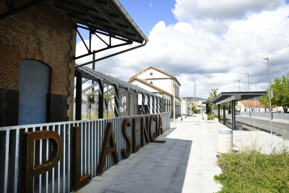 LAV Extremadura. Estación de Plasencia desde andén. Abril de 2022